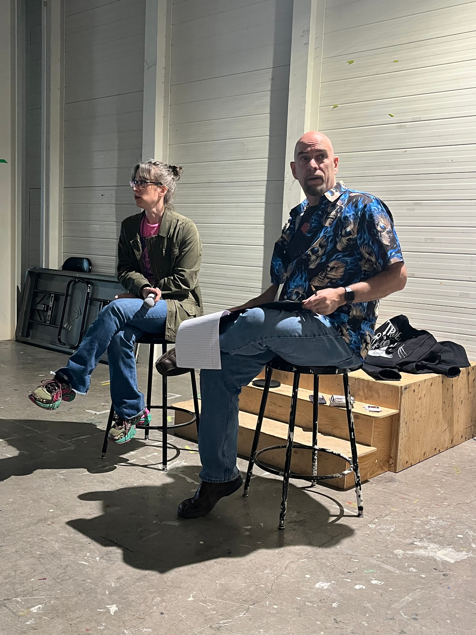 Author Mark Leslie speaks to an audience at TriCon Halifax