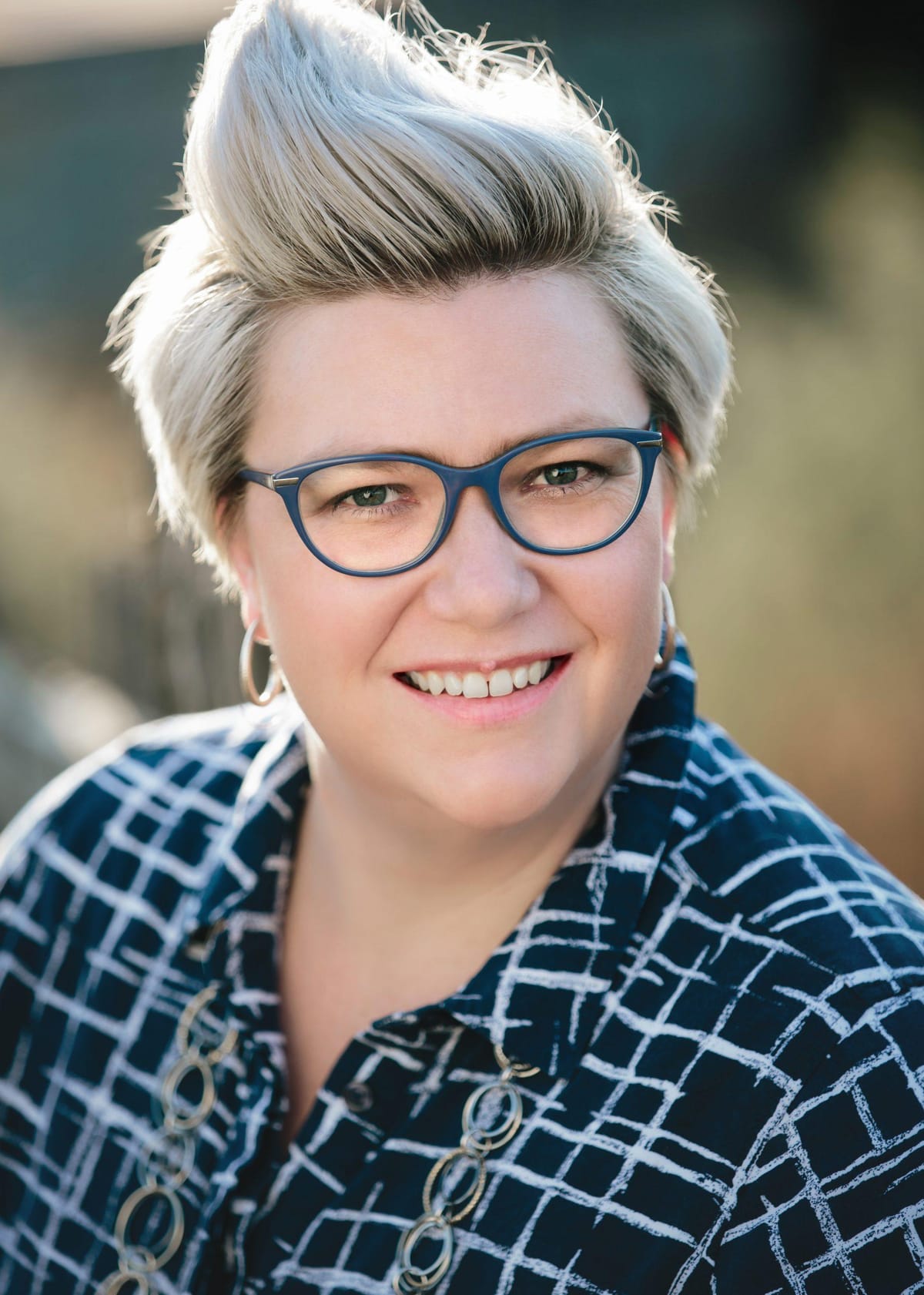 Successful Indie Author Strategies: Elana Johnson's Journey