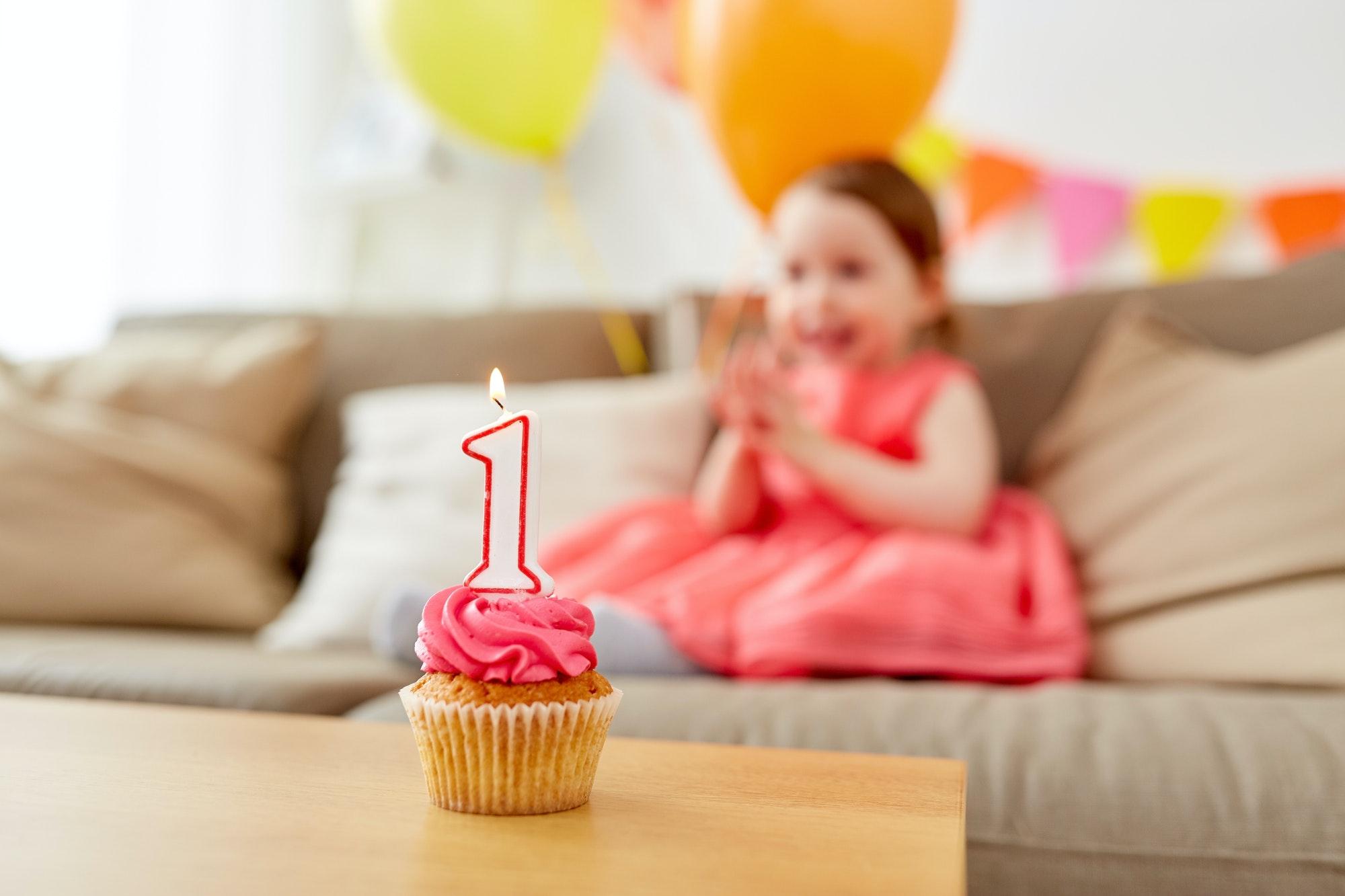 birthday cupcake for child one year anniversary